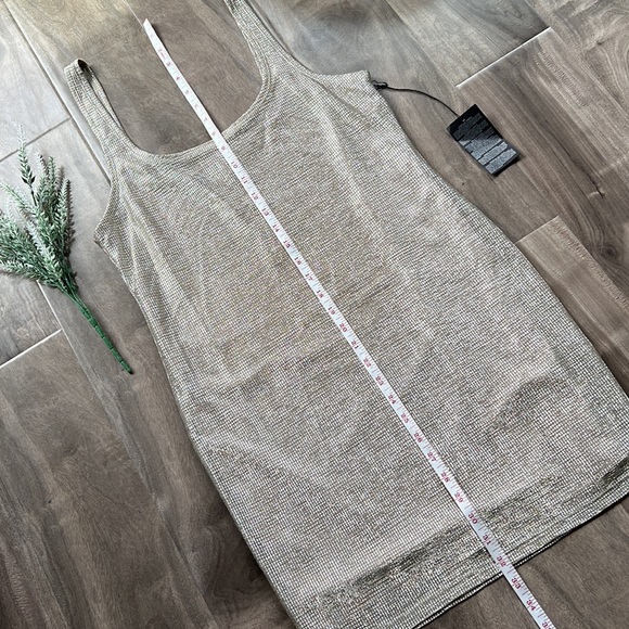 🔥4 for $25🔥 FOREVER 21 silver champagne bodycon dress - NEW with tags - Picture 3 of 10